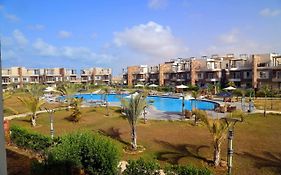 Marseilia Beach 4 - Families Only